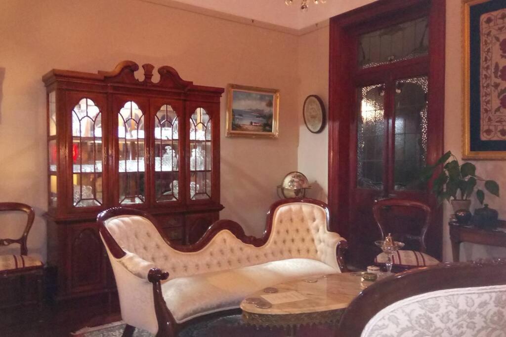 לינה וארוחת בוקר Greta Leconfield House מראה חיצוני תמונה