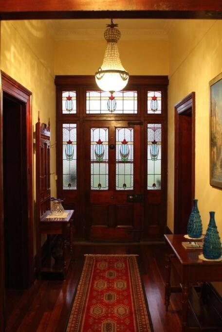 לינה וארוחת בוקר Greta Leconfield House מראה חיצוני תמונה