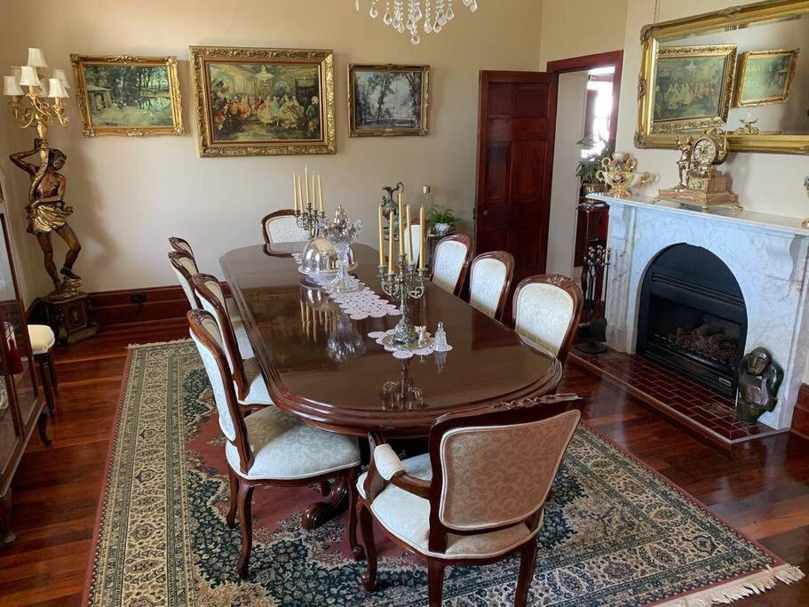 לינה וארוחת בוקר Greta Leconfield House מראה חיצוני תמונה